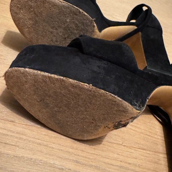 Black Suede pump shoes Salvatore Ferragamo
9B size - Picture 5 of 6